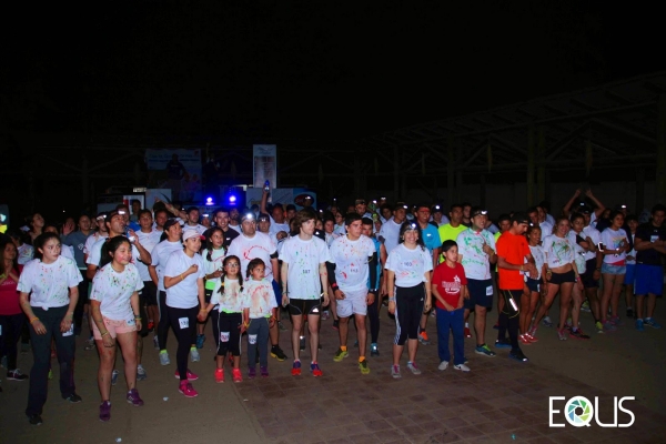 Cecinas Venezia estuvo apoyando el deporte en la “Color Night Run”
