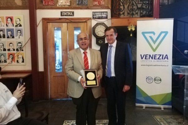 Fundador de Carnes y Cecinas Venezia recibió reconocimiento de la Cámara de Diputados